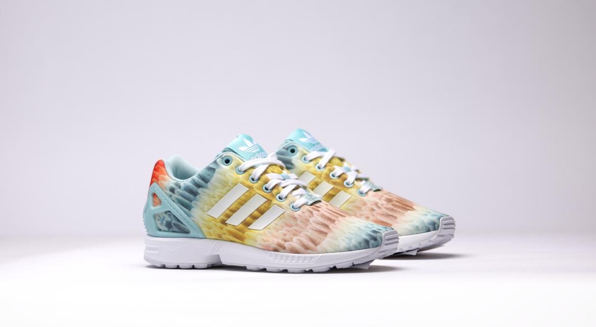 ふわ adidas Originals ZX Flux W 